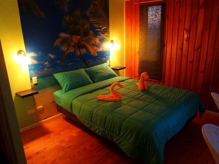 蓝岸民宿(Costa Azul Bed & Breakfast)