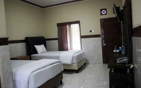Abah Cibening酒店(Abah Hotel)