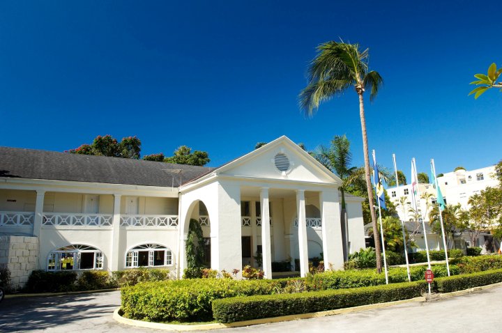 海星发现湾雷克斯度假村(Starfish Discovery Bay Resort Barbados)