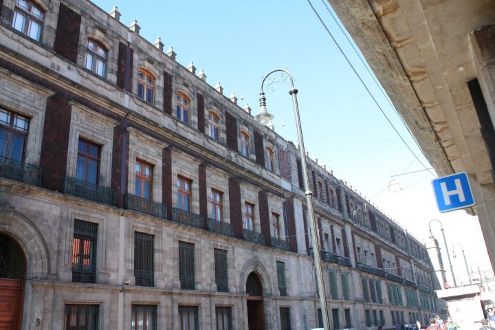 阿米格索卡洛旅馆(Hotel Amigo Zocalo)
