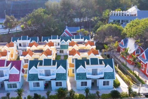 半岛假日酒店(半岛逸景花园店)