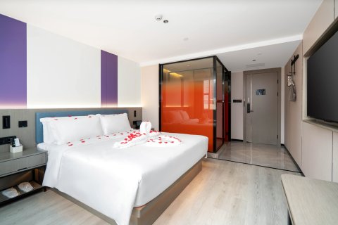 飞鹅假日精选酒店(鄂州南浦国际店)