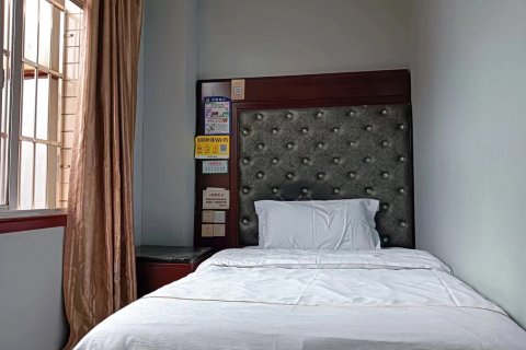 平江宾至大酒店