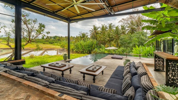 The Loft is a hidden gem in one of the greenest and quietest areas of Bali