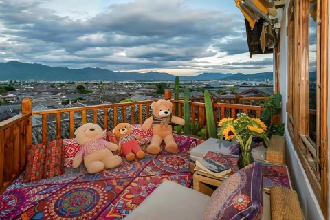 三只小熊·全景美宿(丽江古城四方街店)