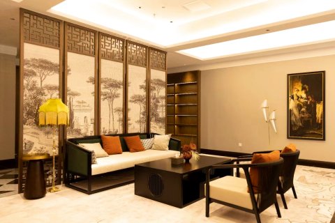 太阳城辉樾酒店