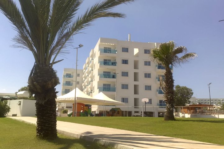 Trizas Apartments