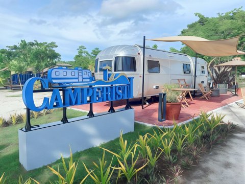 Camperisti at Club Laiya(Camperisti at Club Laiya)