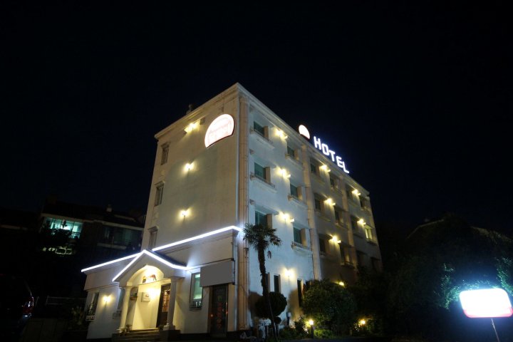 迎月酒店(Dalmaji Hotel)