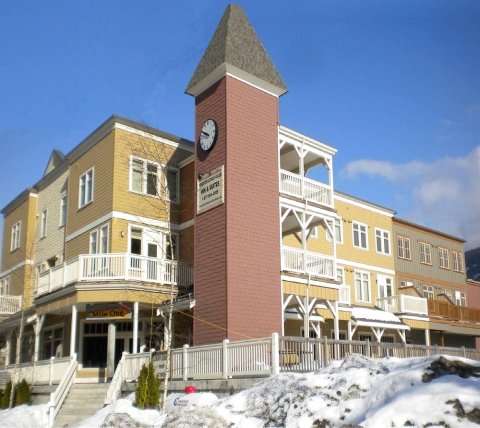 彭伯顿盖特威乡村套房酒店(Pemberton Gateway Village Suites Hotel)