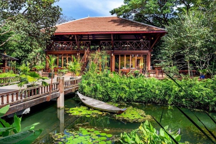 吴哥乡村套房酒店(Angkor Village Suites)