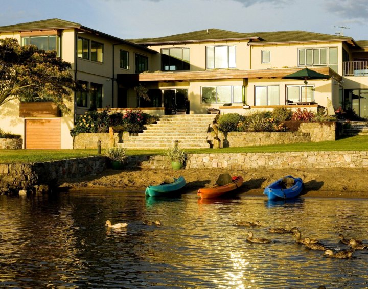 尼加拉湖畔小屋酒店(Nicara Lakeside Lodge)