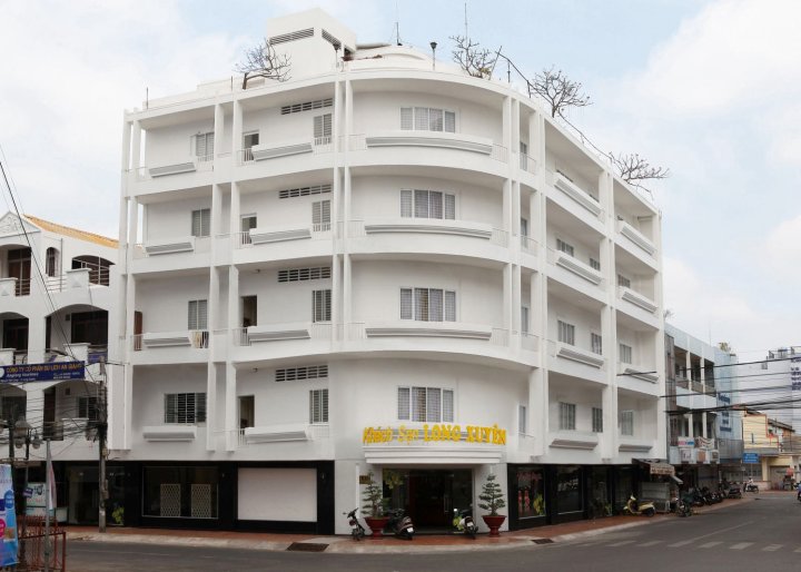 龙川酒店(Long Xuyen Hotel)