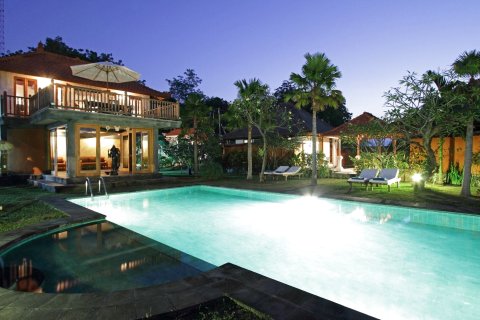 巴厘岛伽泥沙珊瑚礁别墅酒店(Ganesha Coral Reef Villas Bali)