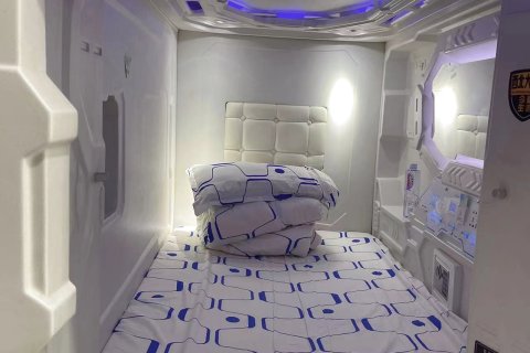 兰州西域太空舱青年旅舍(张掖路步行街店)