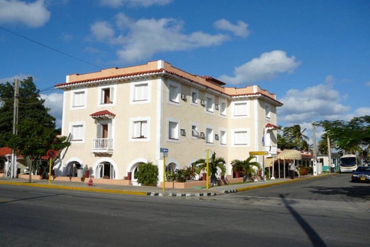 德斯马里斯酒店(Hotel Dos Mares)