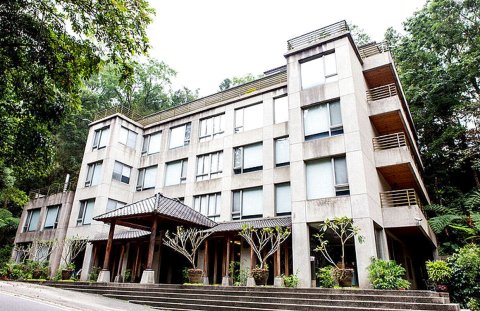 云林古坑草岭SPA渡假山庄(Tsau Ling Vacation Hotel)