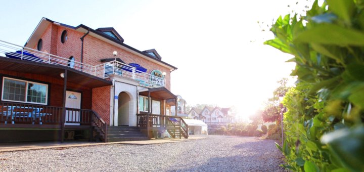 泰安郡蒂芬妮度假屋(Taean (Anmyeondo) Tiffany Pension)