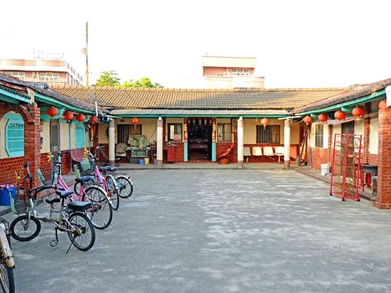 嘉义东石朴子溪船仔头天赏居民宿(Chiayi Dongshi Puzi Creek Prow Sky Gift Traditional Farm Homestay)