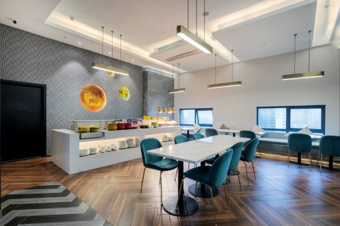 南昌八一广场桔子水晶酒店