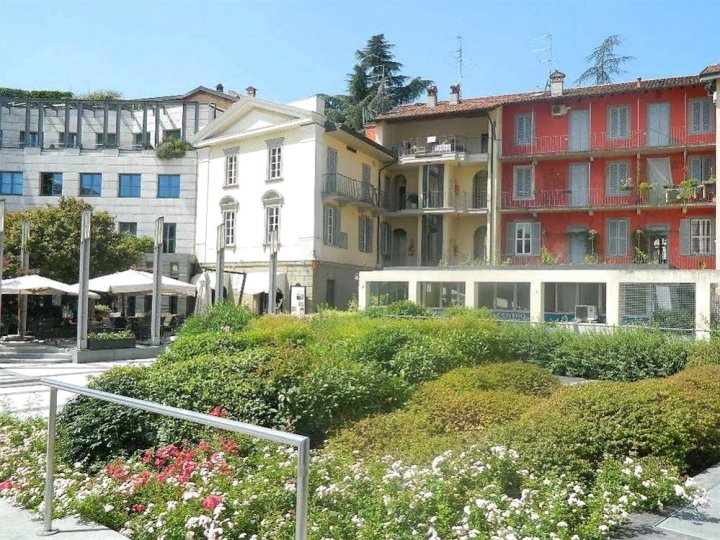 贝加莫星球旅馆(Bergamo Planet)