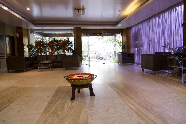 英迪拉格尔 210 号 OYO 酒店(OYO Rooms Indiranagar 210)