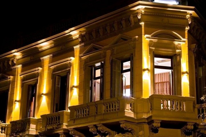 穆多玻利瓦尔酒店(Mundo Bolivar)