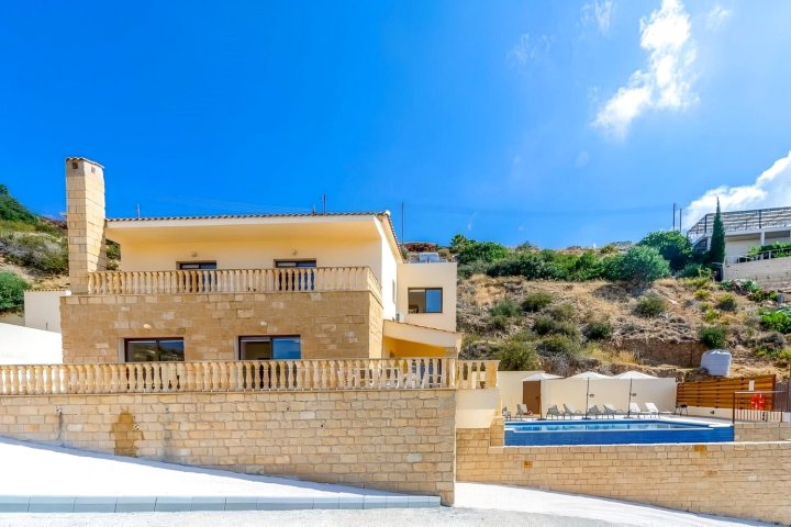 Eastmed Villas Paphos Villa Aqua Royal | Four Bedroom Villa with Private Swimming Pool