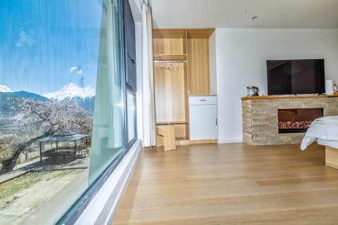 索松村大空里民宿