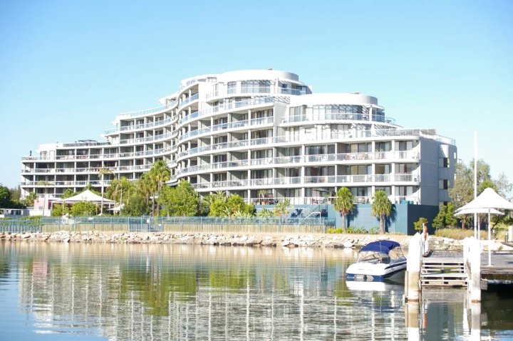 赖德霍姆布什湾自助式现代化两卧室公寓(57BEN)(Homebush Bay Self-Contained Modern Two-Bedroom Apartment (57 Ben) Ryde)