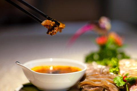 川渝汇森大酒店(百色市人民医院右江民族医学院店)