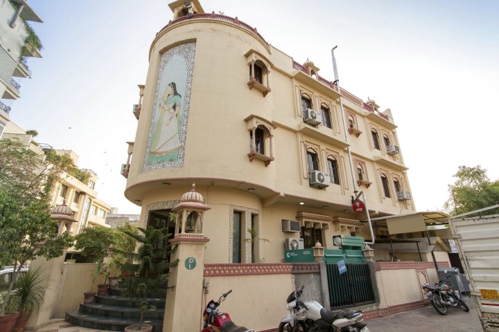 OYO Rooms Kabir Marg Collectorate Circle