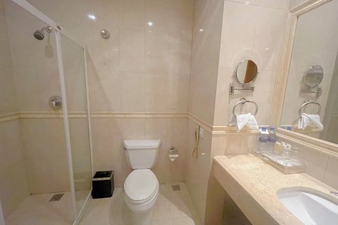 鸡西龙城花园饭店