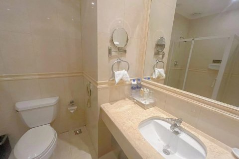 鸡西龙城花园饭店