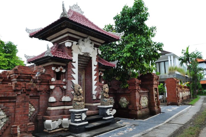 素坤巴厘岛别墅(Sukun Bali Cottages)