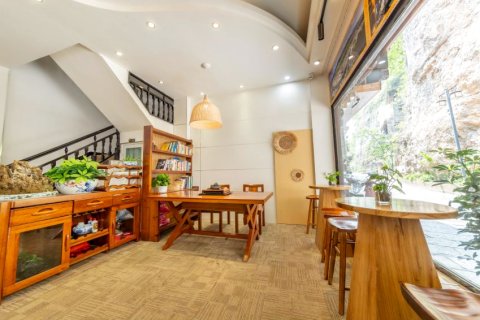 居山问水民宿(镇远古城祝圣桥店)