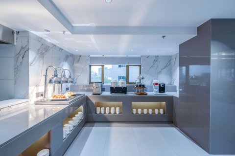 镇江火车站北广场维多纳城市酒店