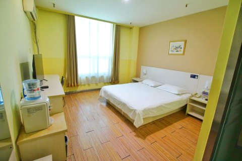 京华连锁酒店(保定火车站店)