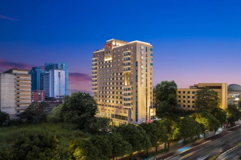 福州五四路希尔顿欢朋酒店