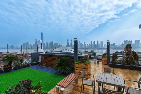 白玉兰酒店(武汉江滩南京路科技馆店)