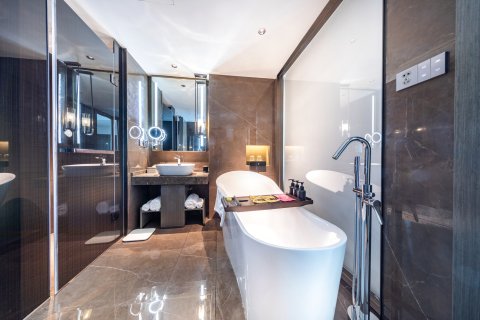 珠海情侣路海滨泳场亚朵X酒店