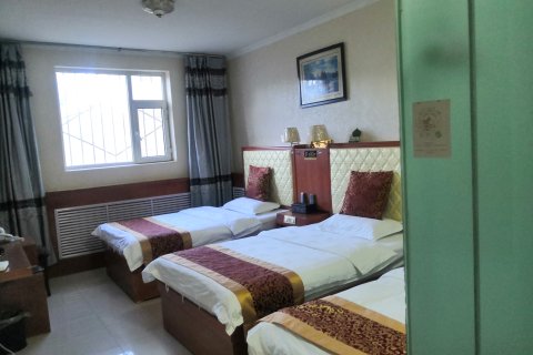 德令哈金柏园宾馆(市第二中学汽车站店)