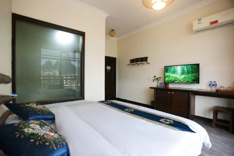 阳朔河岸竹林度假酒店