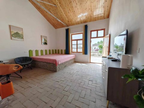 鹿園居民宿(敦煌莫高机场店)