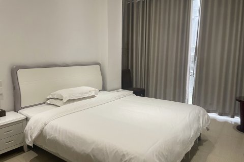 万载梦影轻奢酒店