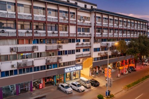 MOMO酒店(高邮文游路文游台店)