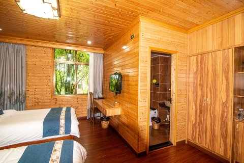 文成天顶湖生态农庄