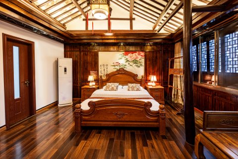 周庄双桥聚宝轩临河庭院客栈