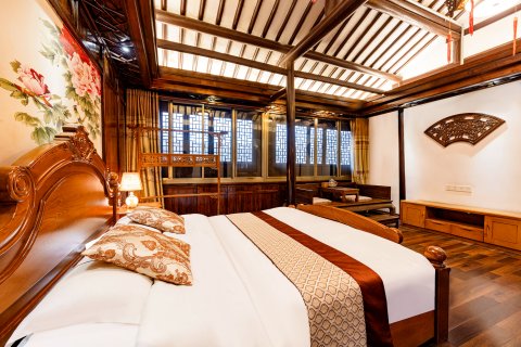 周庄双桥聚宝轩临河庭院客栈