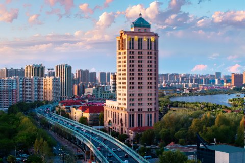 济南吉华大厦(大明湖泉城广场店)